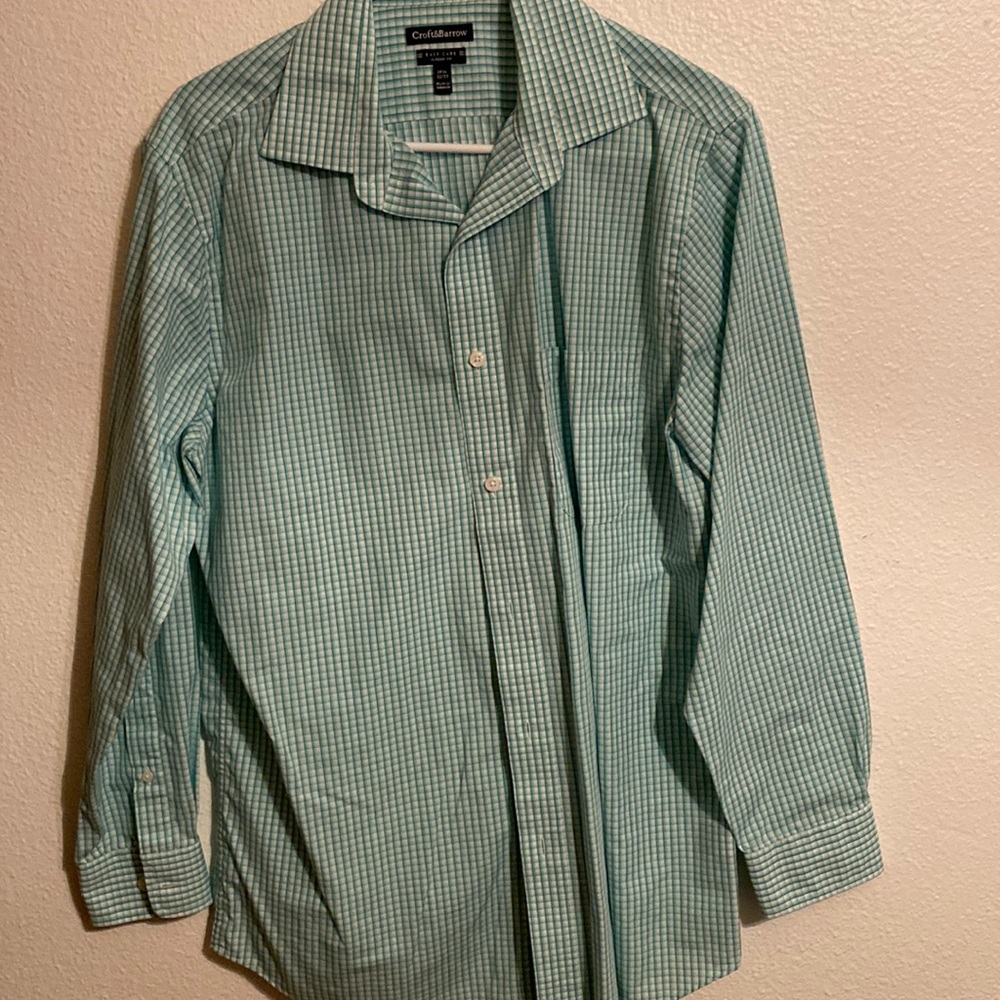 Men’s dress shirt